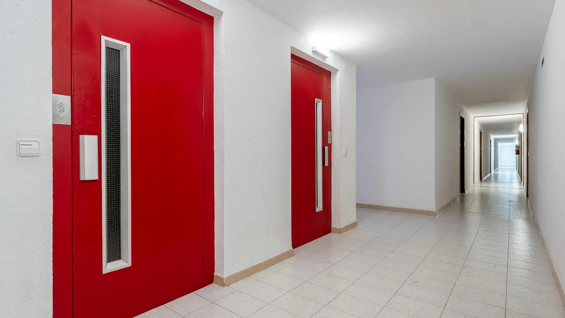 Alea Rentals - Albeniz Ла-Пинеда Апартаменты