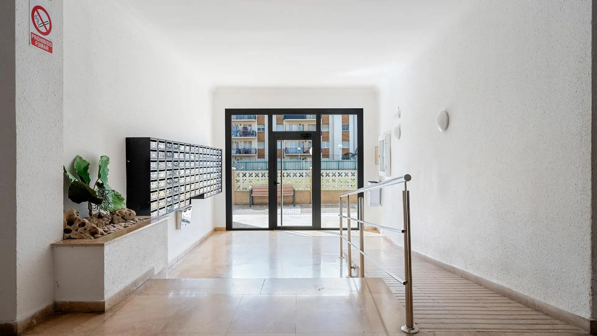 Alea Rentals - Albeniz La Pineda 0*,  España